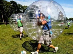 How to play the inflatable bumper ball?
